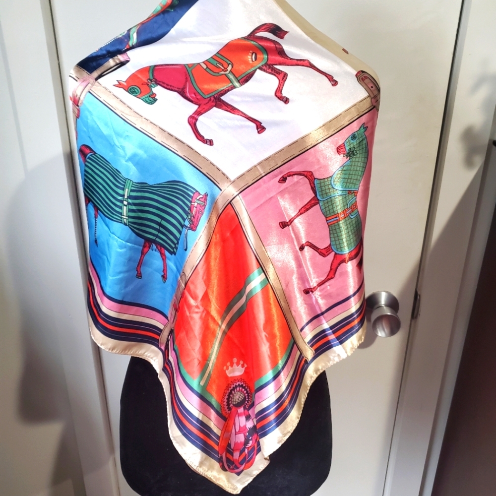 Livery scarf